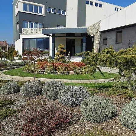 Guest Denicija Hotel Skopje